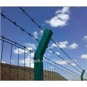Prix ​​du fil de fer barbelé / Fil bardé utilisé pour la clôture (Chine)